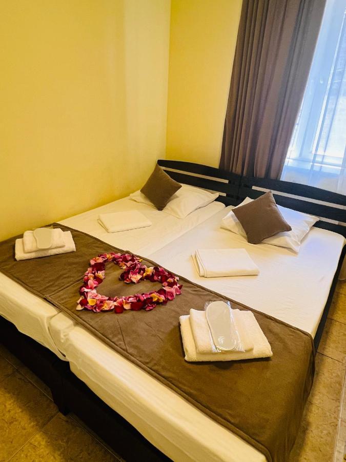 Marnar Hotel Erywań Zewnętrze zdjęcie