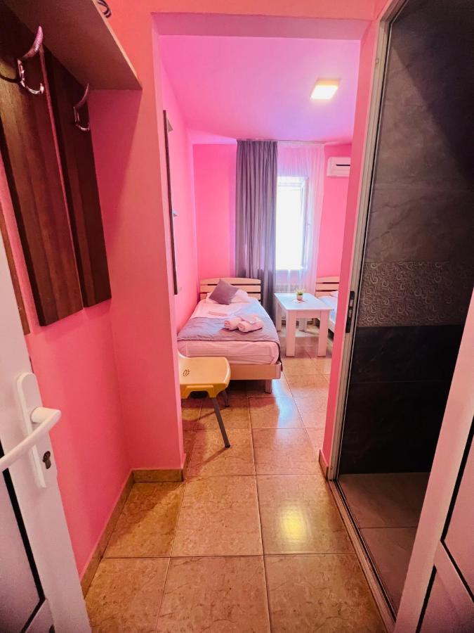 Marnar Hotel Erywań Zewnętrze zdjęcie