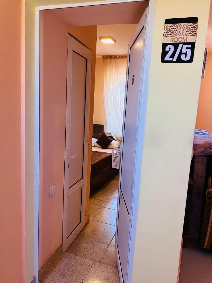 Marnar Hotel Erywań Zewnętrze zdjęcie