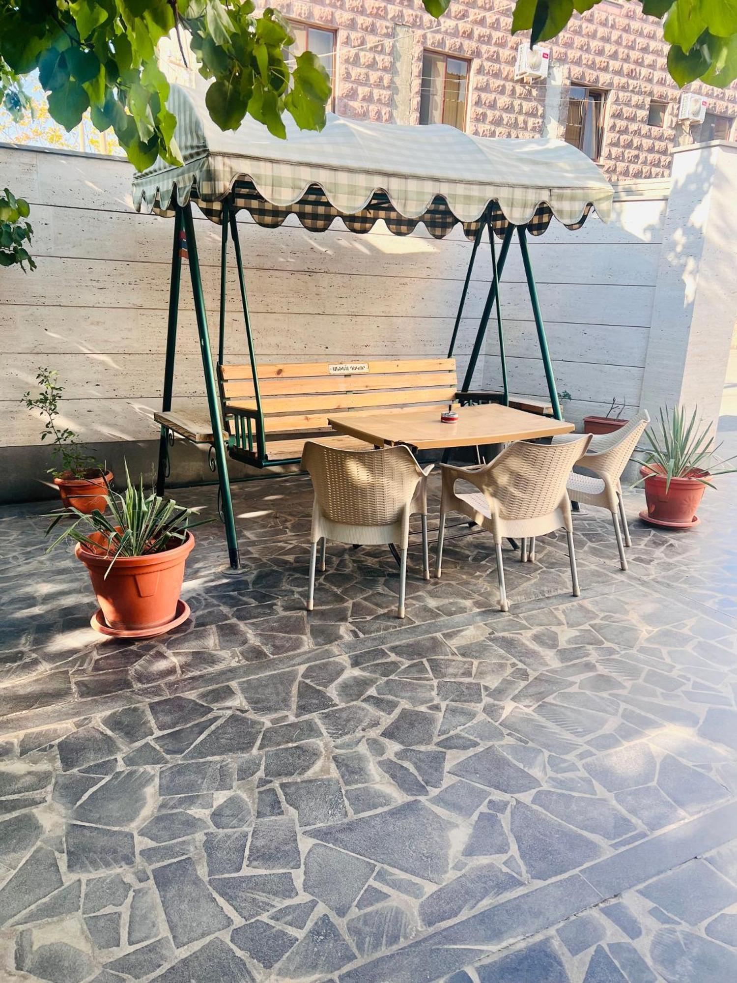 Marnar Hotel Erywań Zewnętrze zdjęcie