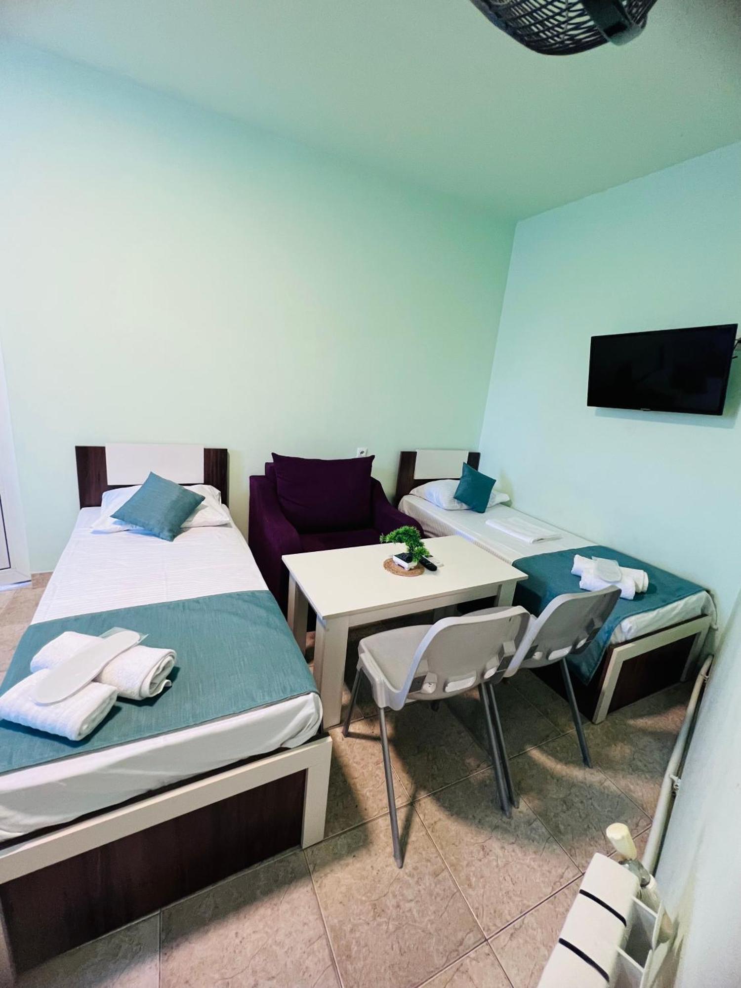 Marnar Hotel Erywań Zewnętrze zdjęcie