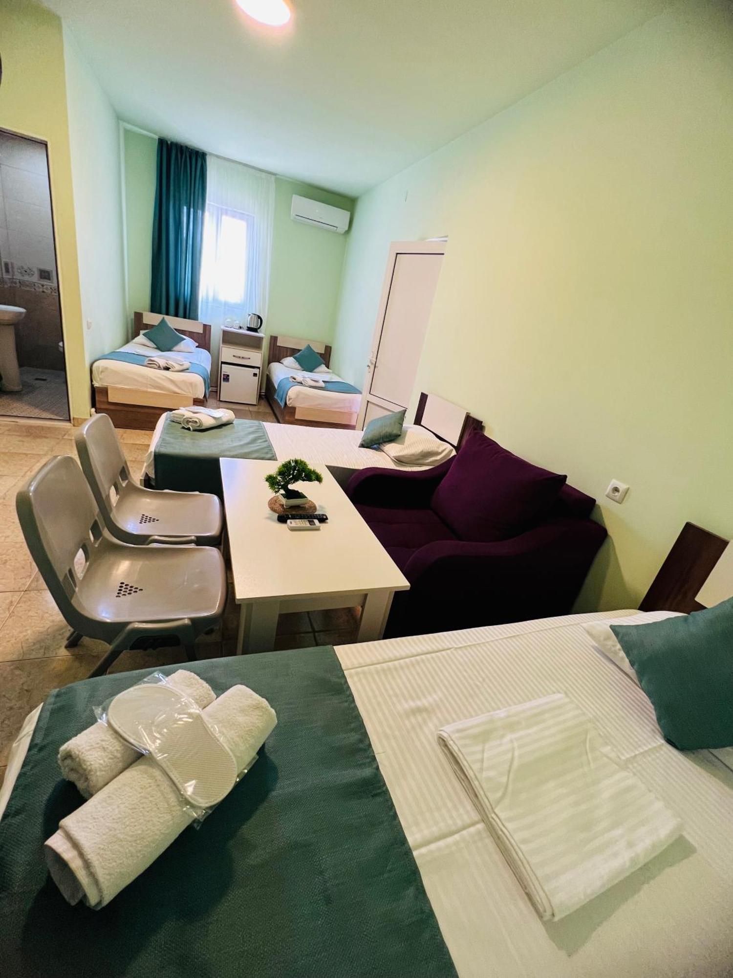 Marnar Hotel Erywań Zewnętrze zdjęcie