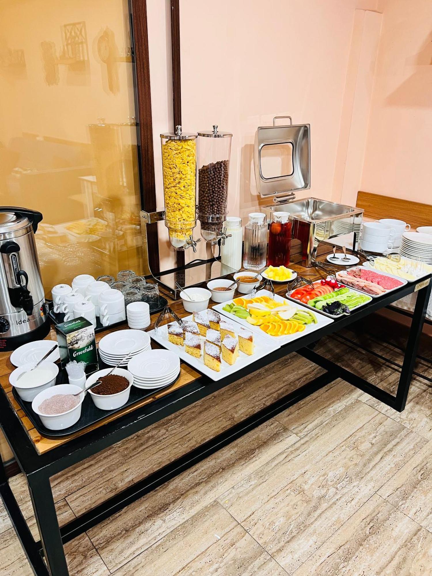 Marnar Hotel Erywań Zewnętrze zdjęcie